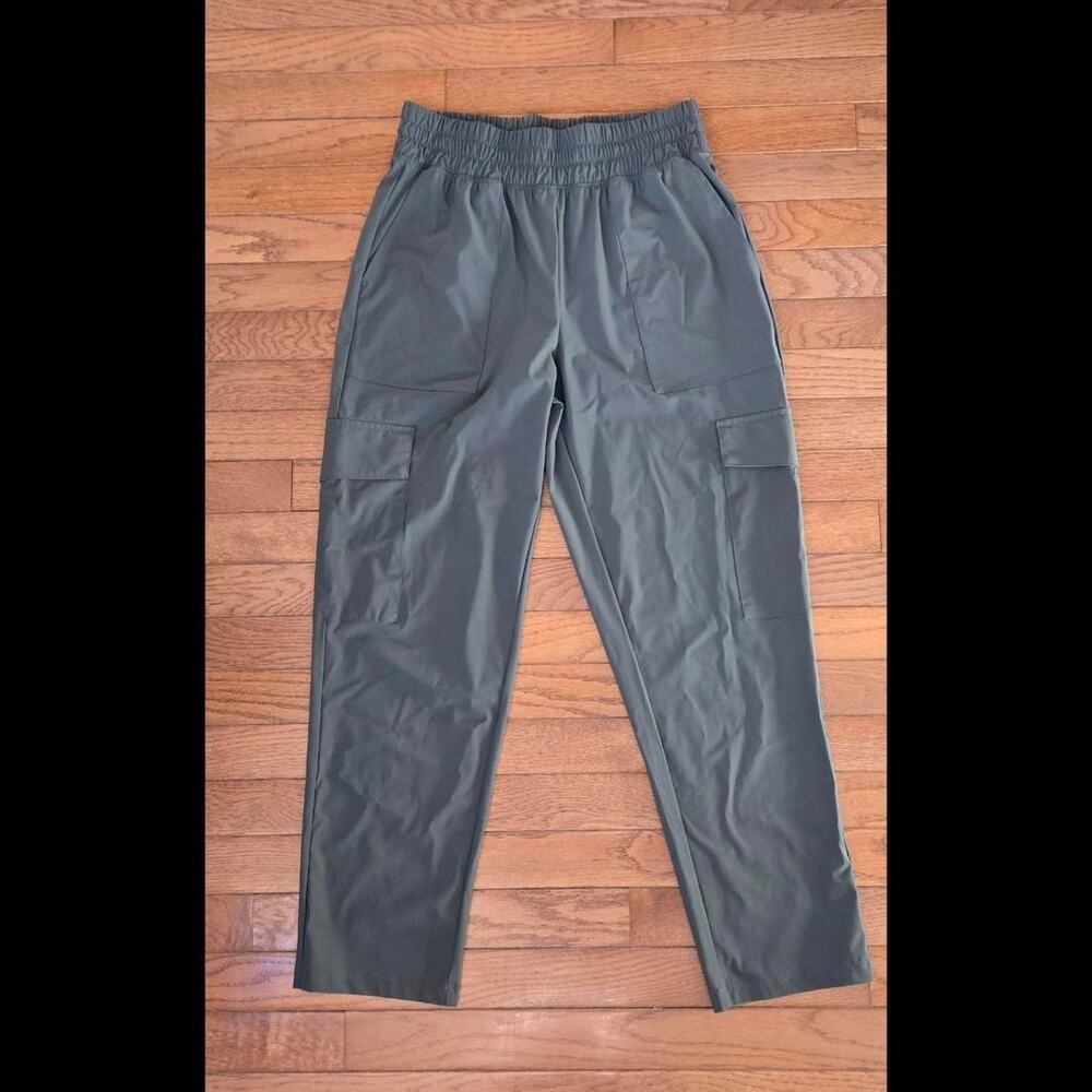 old navy go dry green cargo track pants with elastic waistband small
